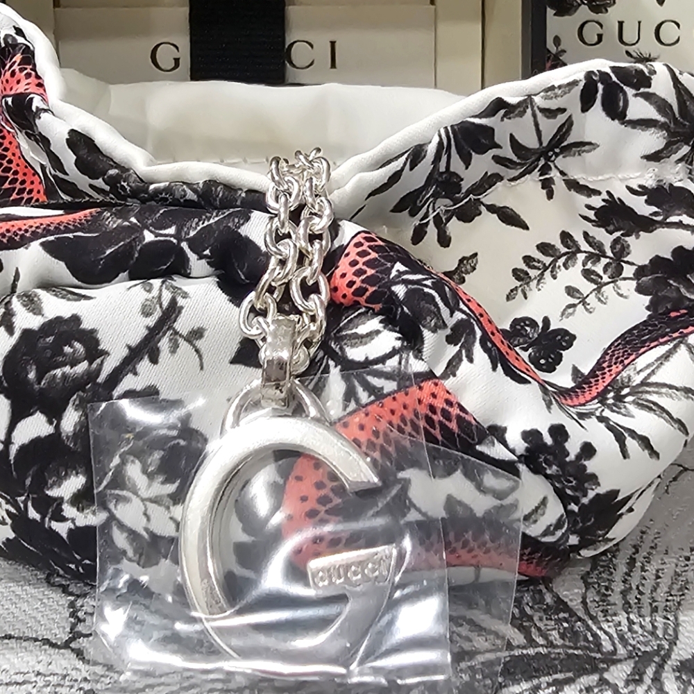 Gucci Charlotte Letter G Necklace
